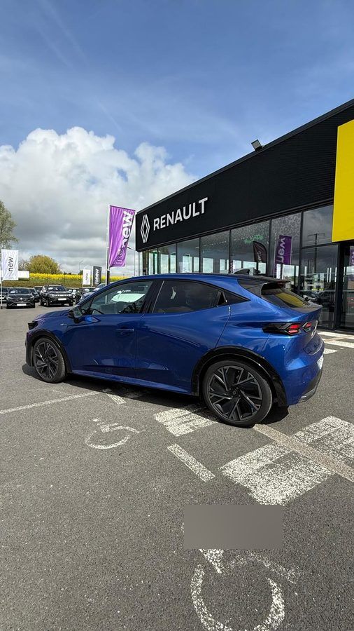 Véhicule Renault repositionné en concession