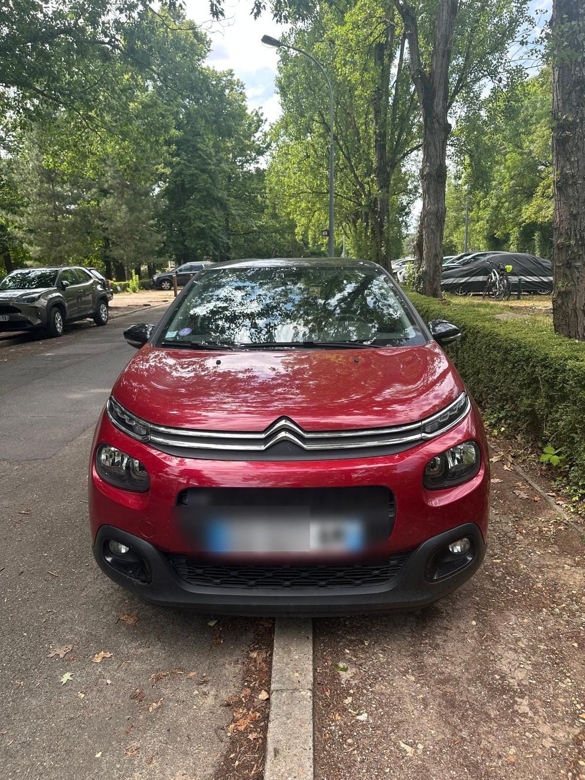 Citroën C3 convoyée par la route